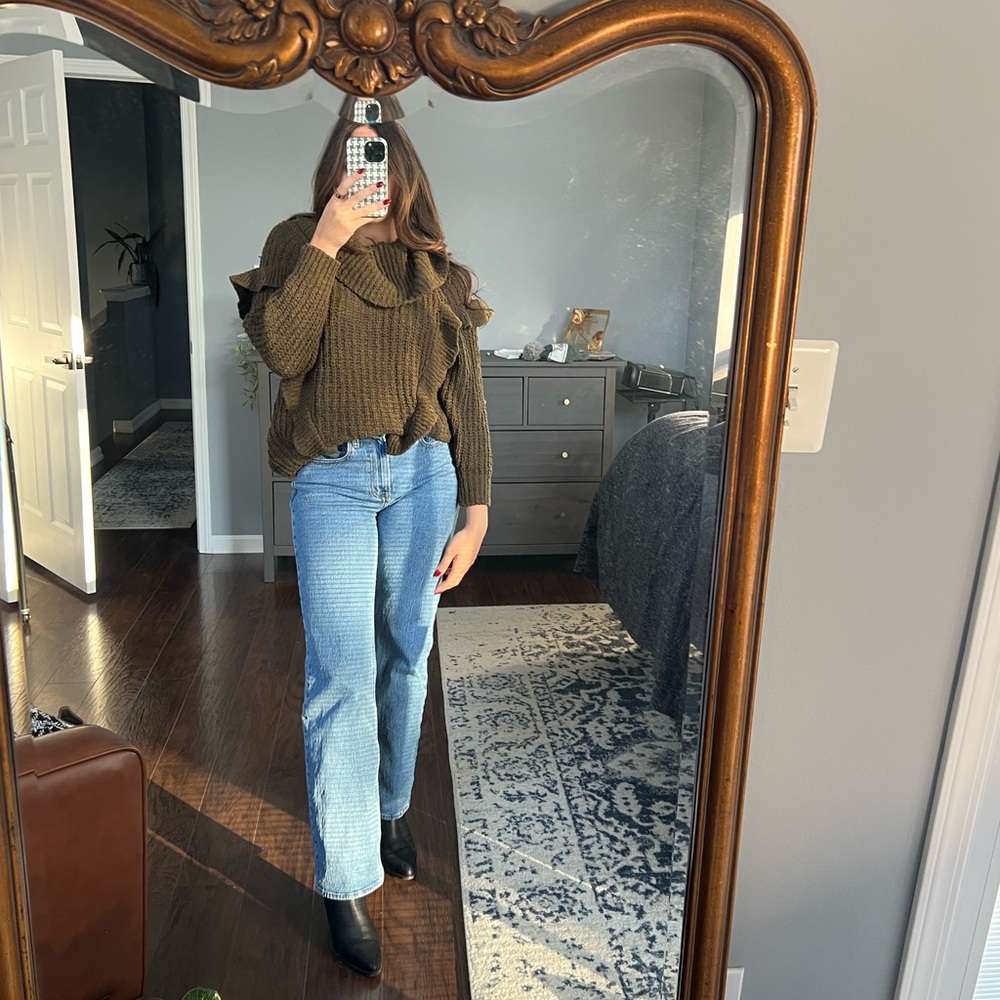 Cowl knit Ruffle Sweater